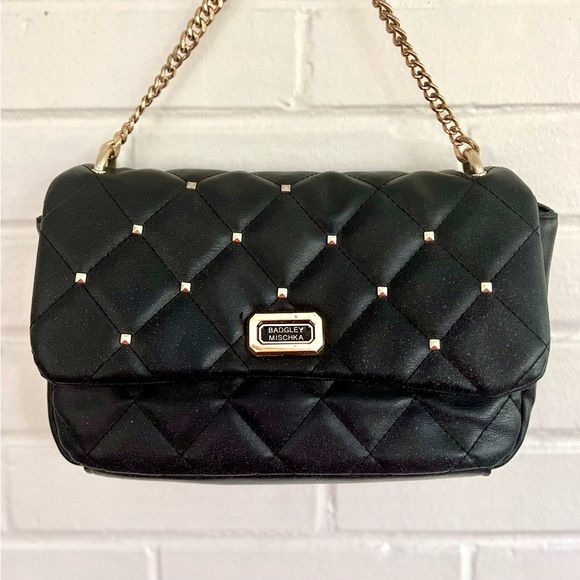 Badgley Mischka Handbags - Badgley Mischka Black and Gold Quilted Hand Bag EUC